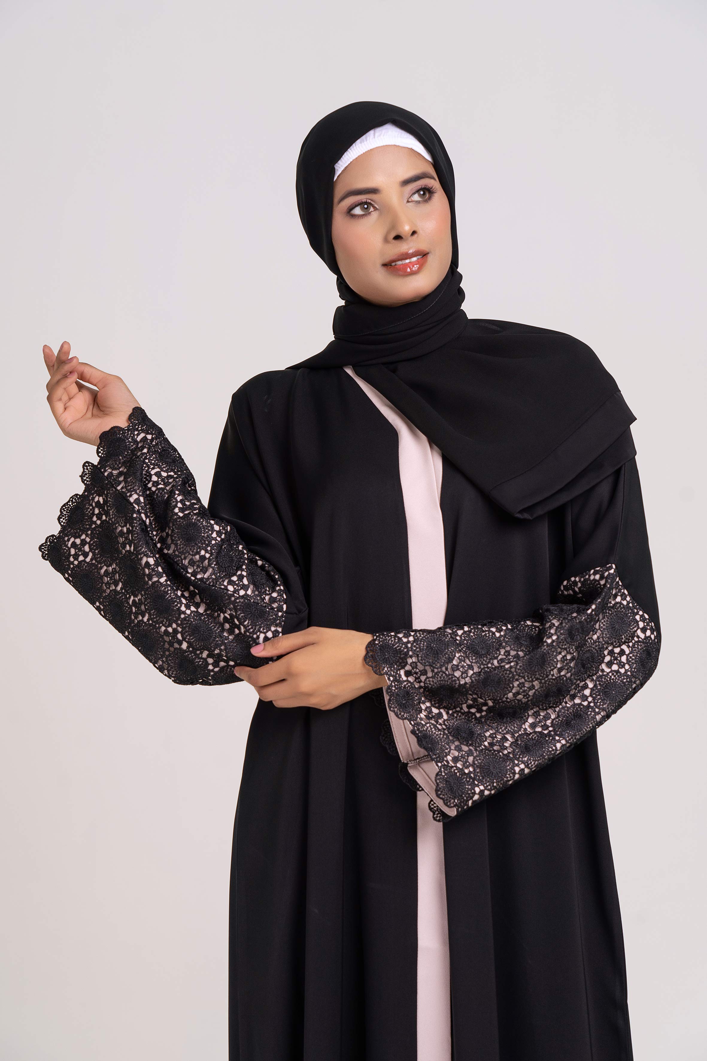عباية لونار غريس بأزرار