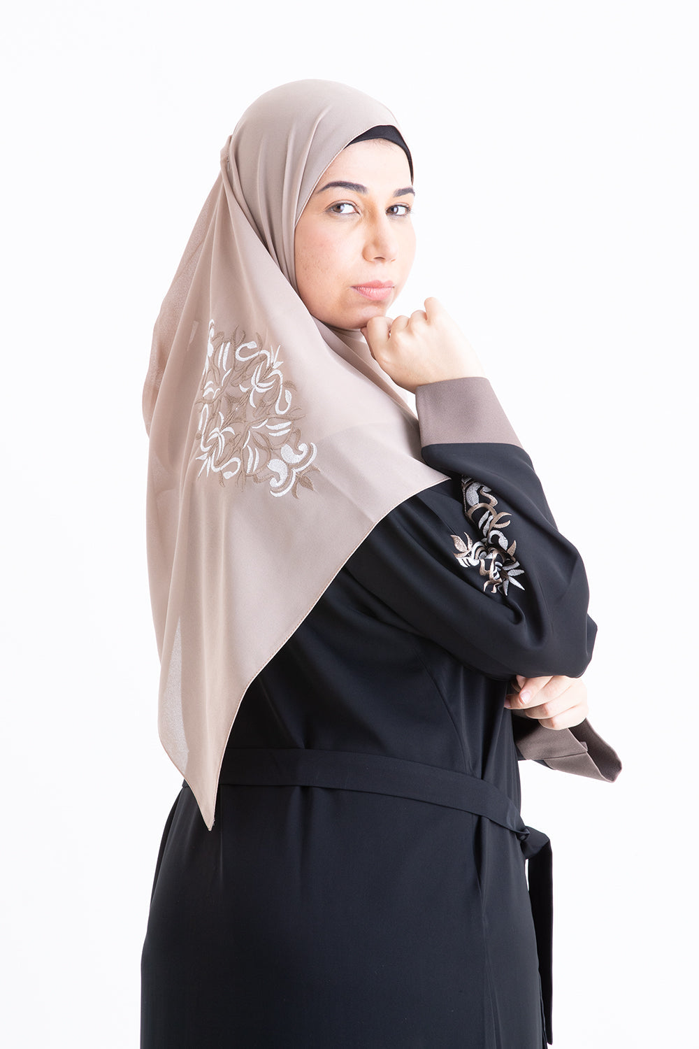New Eaqiq Embroidered Abaya