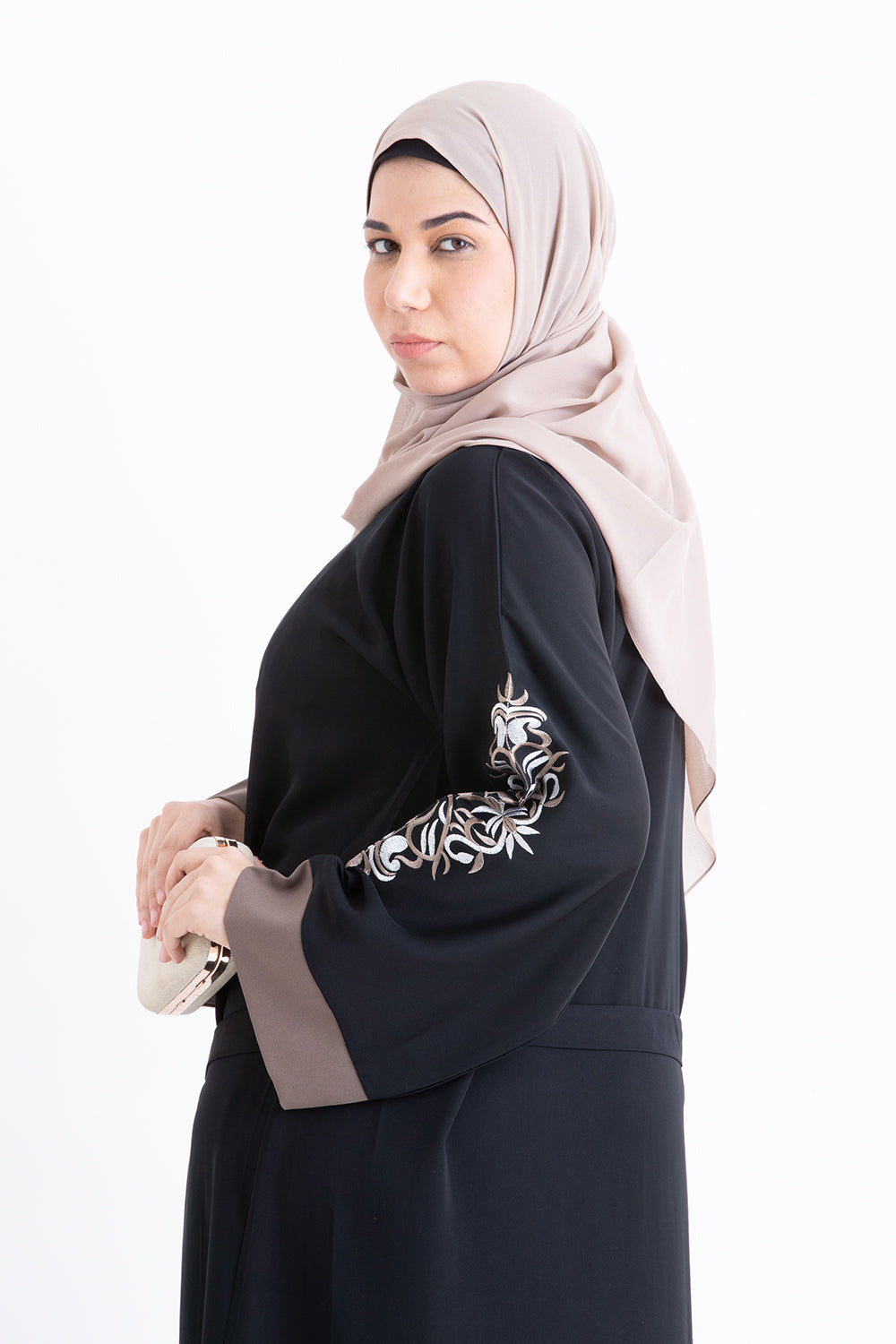 New Eaqiq Embroidered Abaya
