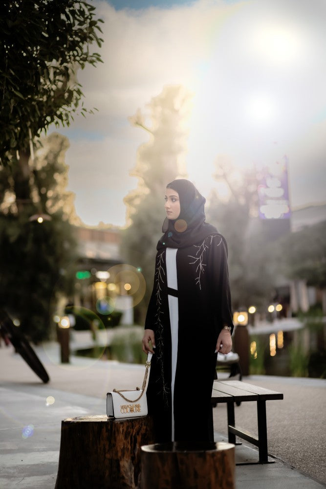 Timeless Threads Kimono Abaya,  Kimono Abaya, outer abaya, three piece black , white abaya, inner short sleeve white dress, 3 piece abaya set