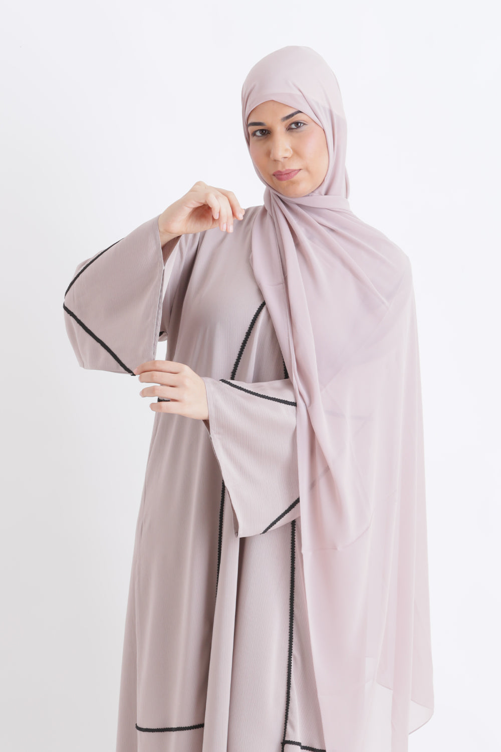 Zircon Deluxe Closed Abaya