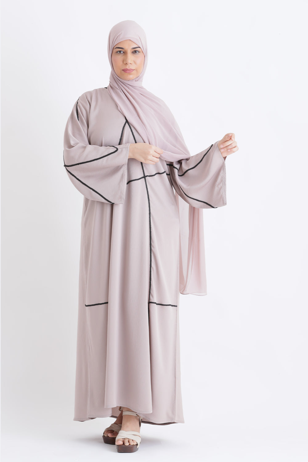 Zircon Deluxe Closed Abaya